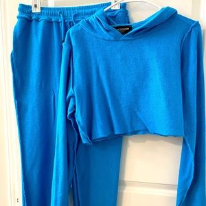 Brand New Kittinish Set never worn!